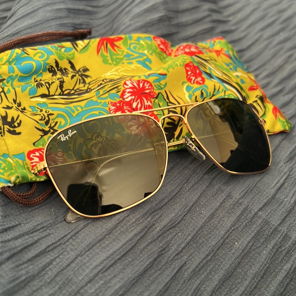 Authentic new rayban sunglasses